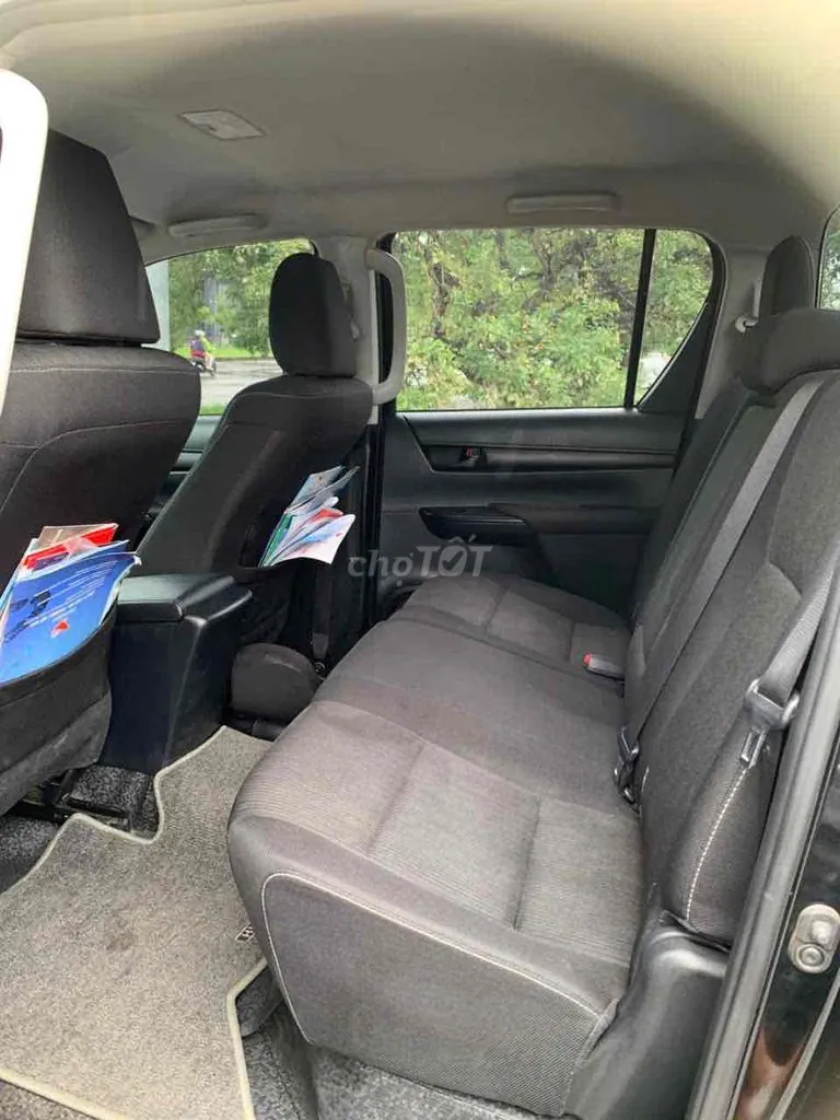 Toyota Hilux 2024 photo 5