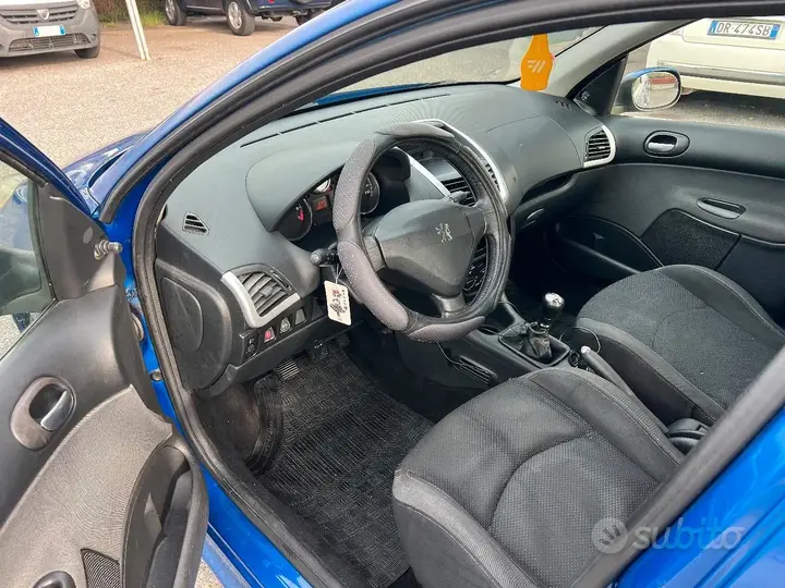 Peugeot 206 2010 photo 5