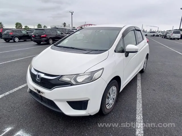 Honda Fit 2017 photo 2