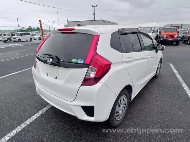 Honda Fit 2017 photo 4