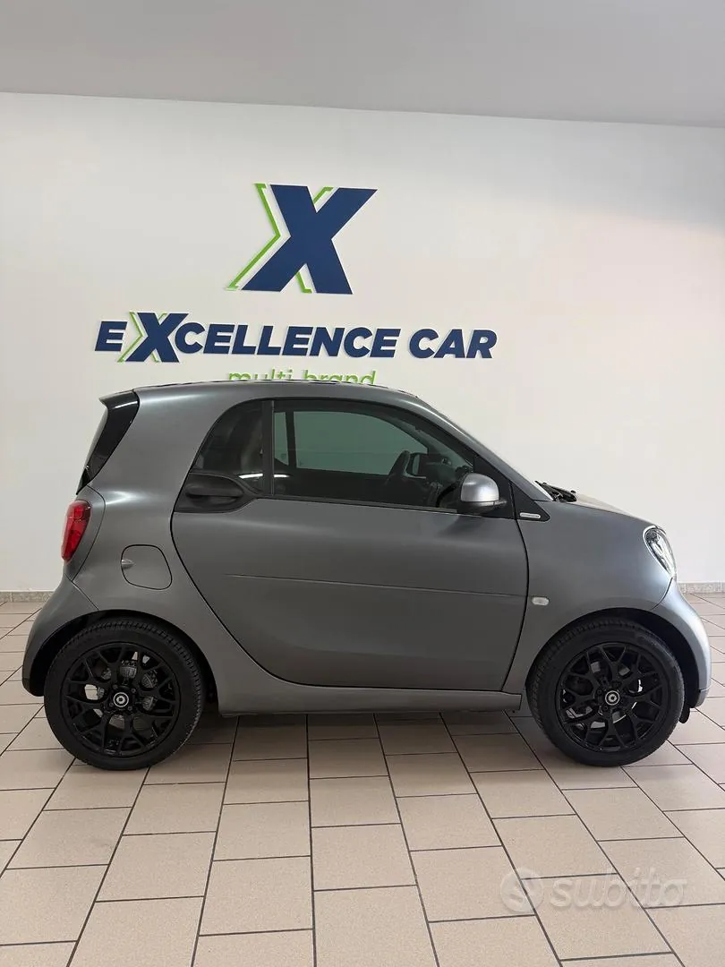 Smart Fortwo 2017 photo 2