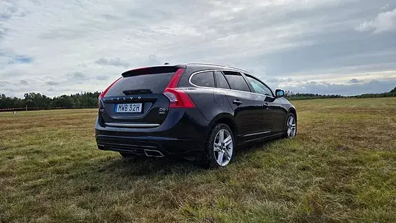 Volvo V60 2015 photo 3