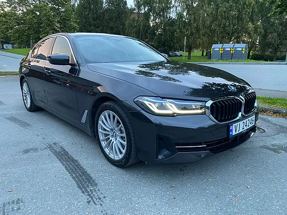 BMW 530E