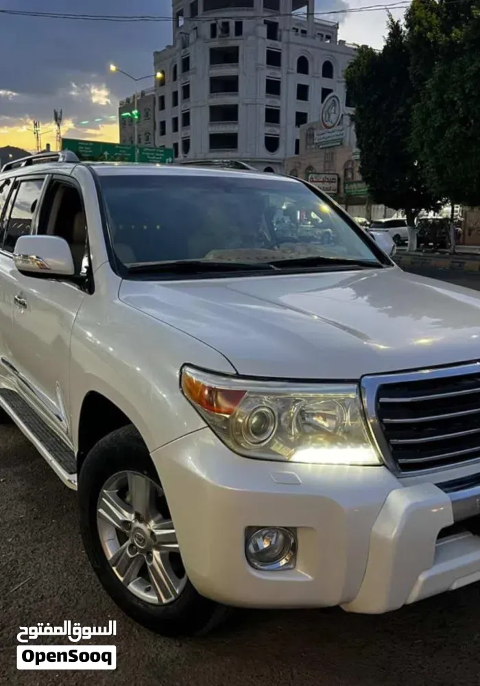 Toyota Land Cruiser 2014 photo 4