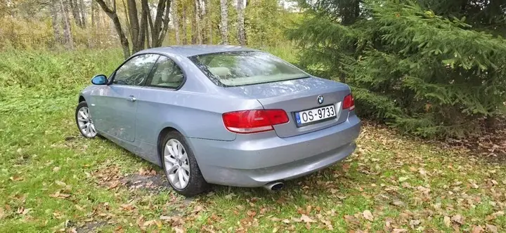 BMW 320 2008 photo 5