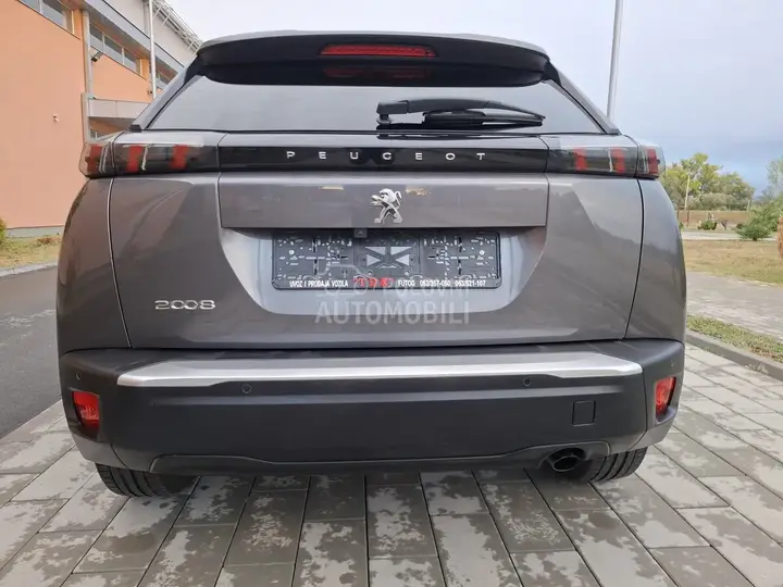 Peugeot 2008 2021 photo 5