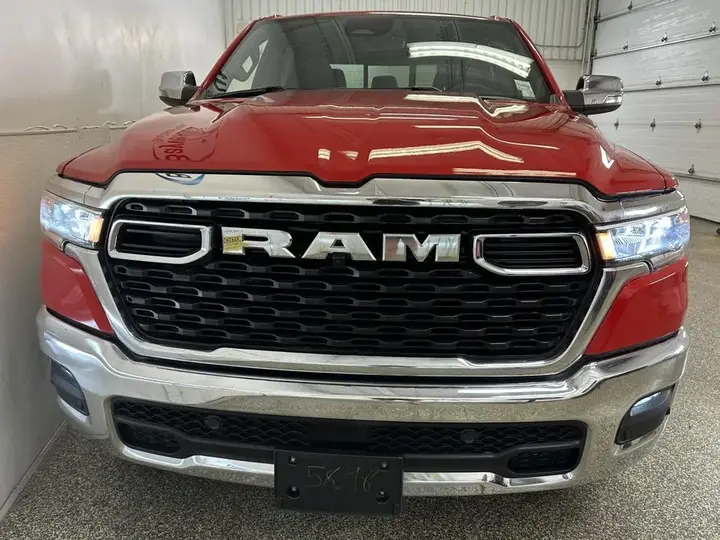 Ram 1500 2025 photo 2