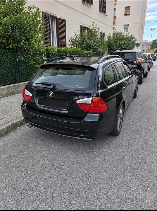 BMW 320 2005 photo 2