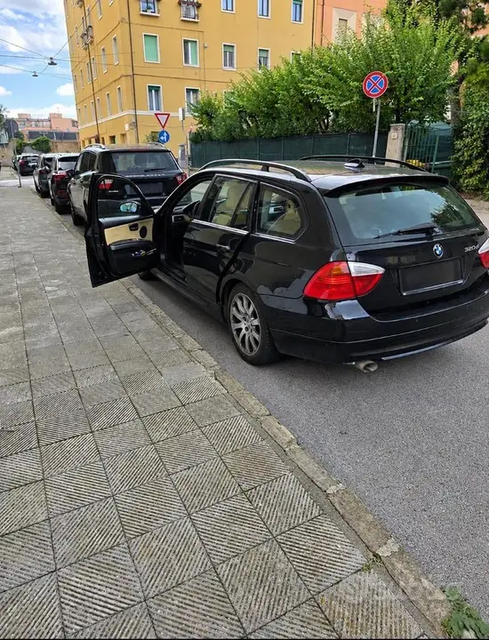 BMW 320 2005 photo 3