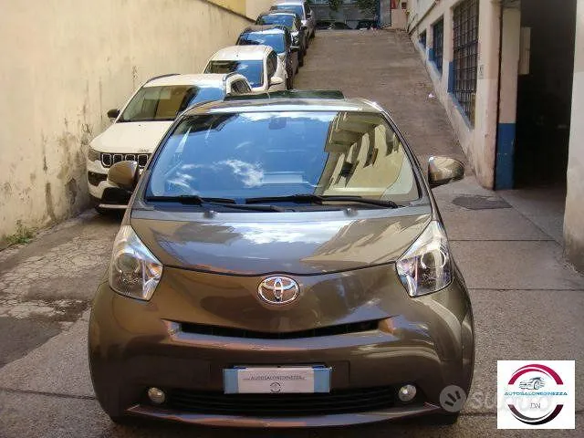 Toyota Iq 2013 photo 3