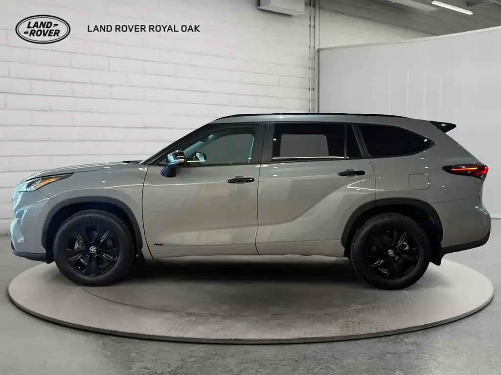 Toyota Highlander 2024 photo 2