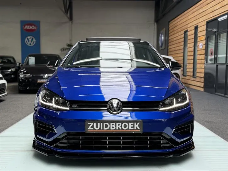 Volkswagen Golf 2017 photo 2