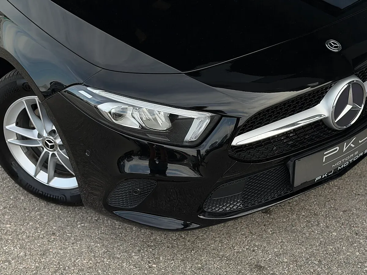 Mercedes-Benz A-Class 2018 photo 3