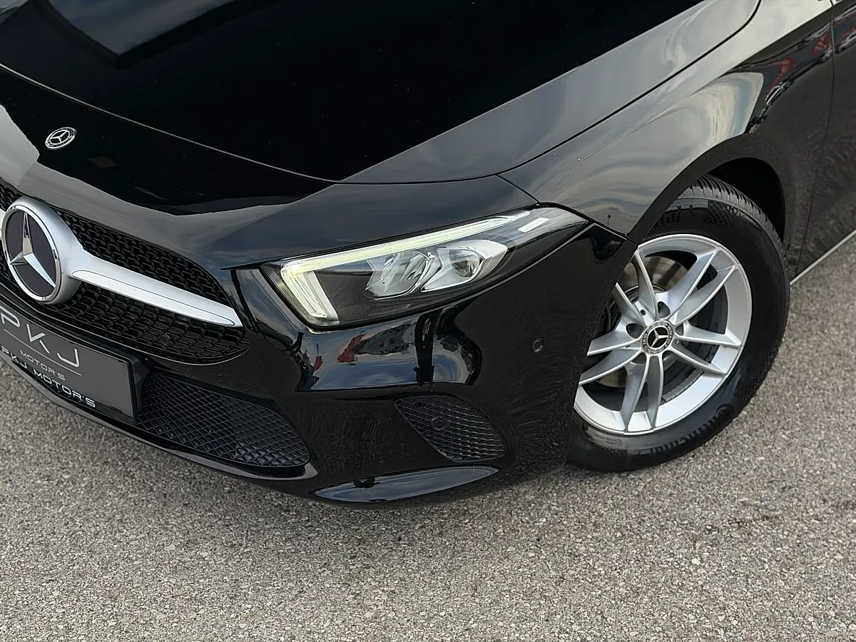 Mercedes-Benz A-Class 2018 photo 2