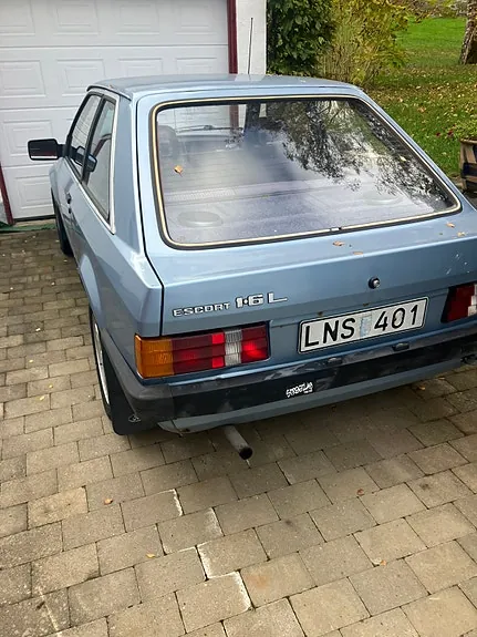 Ford Escort 1983 photo 3