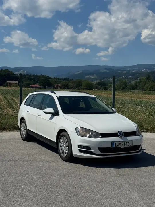 Volkswagen Golf 2013 photo 2