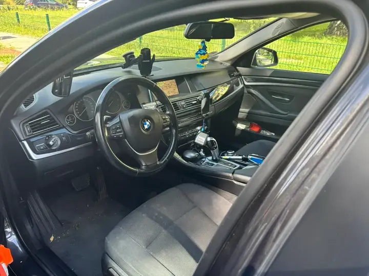 BMW 5 Series 2016 photo 3