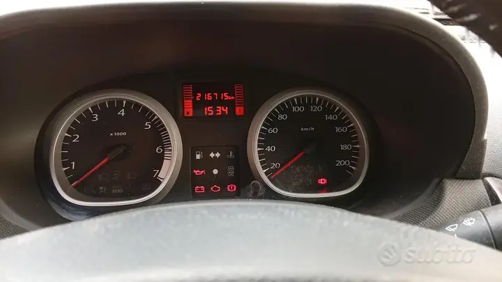 Dacia Duster 2012 photo 3