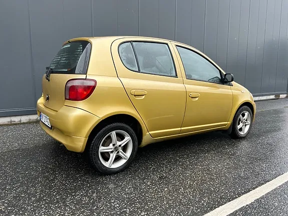 Toyota Yaris 2001 photo 5