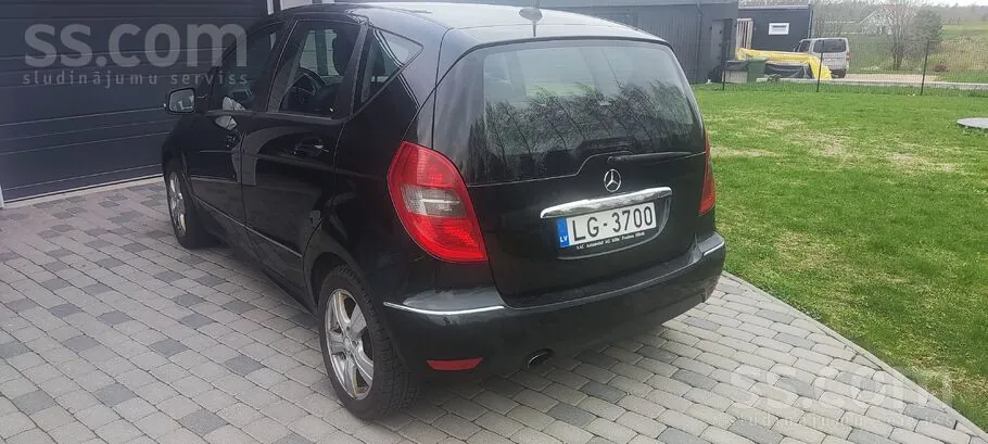 Mercedes-Benz A200 2008 photo 2