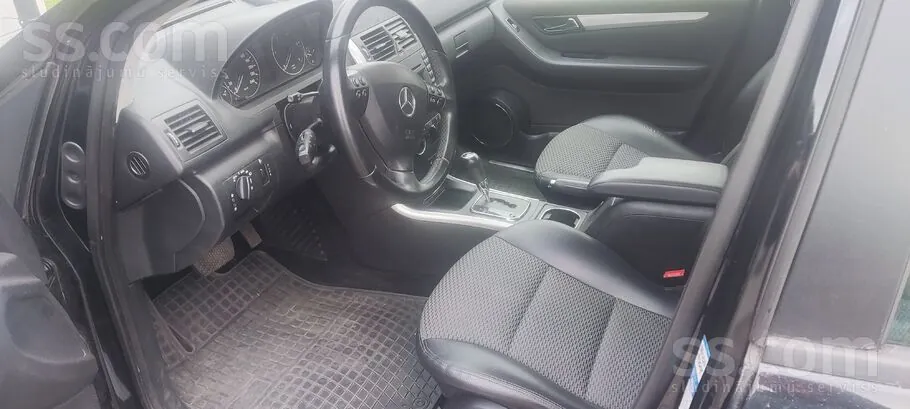 Mercedes-Benz A200 2008 photo 4