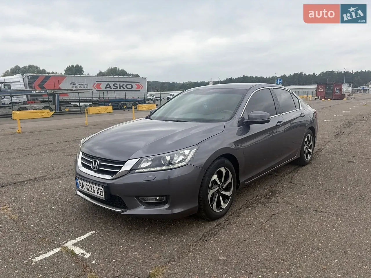 Honda Accord 2013 photo 2