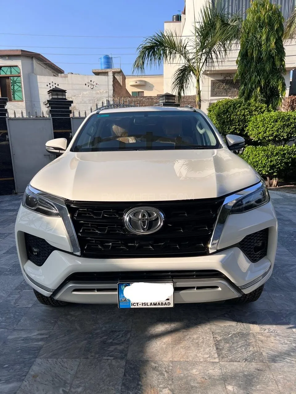 Toyota Fortuner