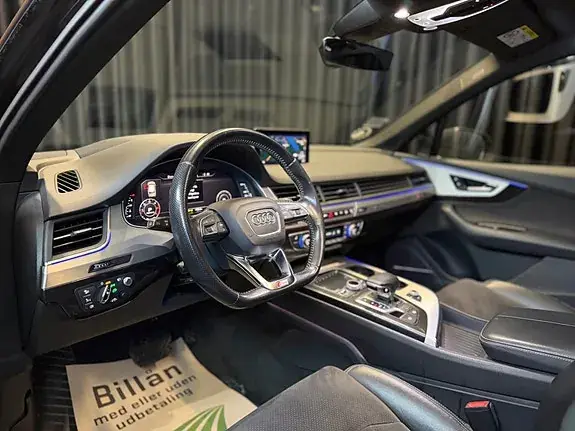 Audi Q7 2015 photo 5