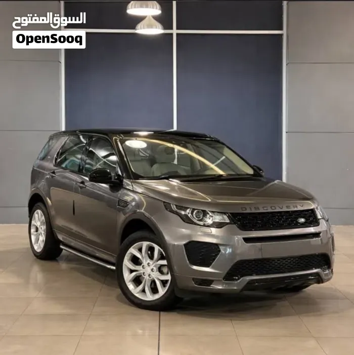 Land Rover Discovery Sport 2018 photo 2