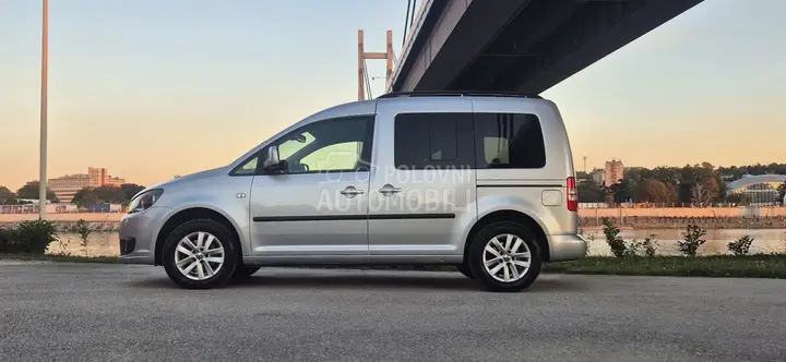 Volkswagen Caddy 2014 photo 2