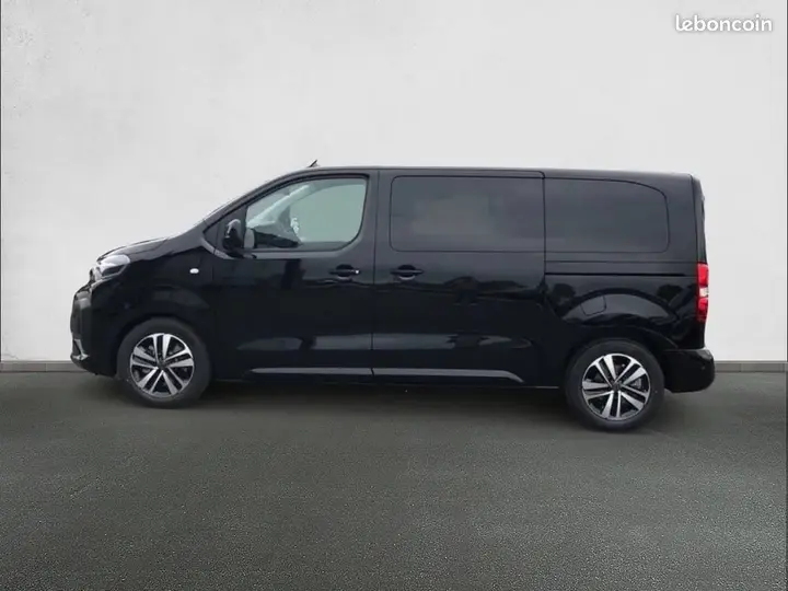 Peugeot Traveller 2026 photo 4
