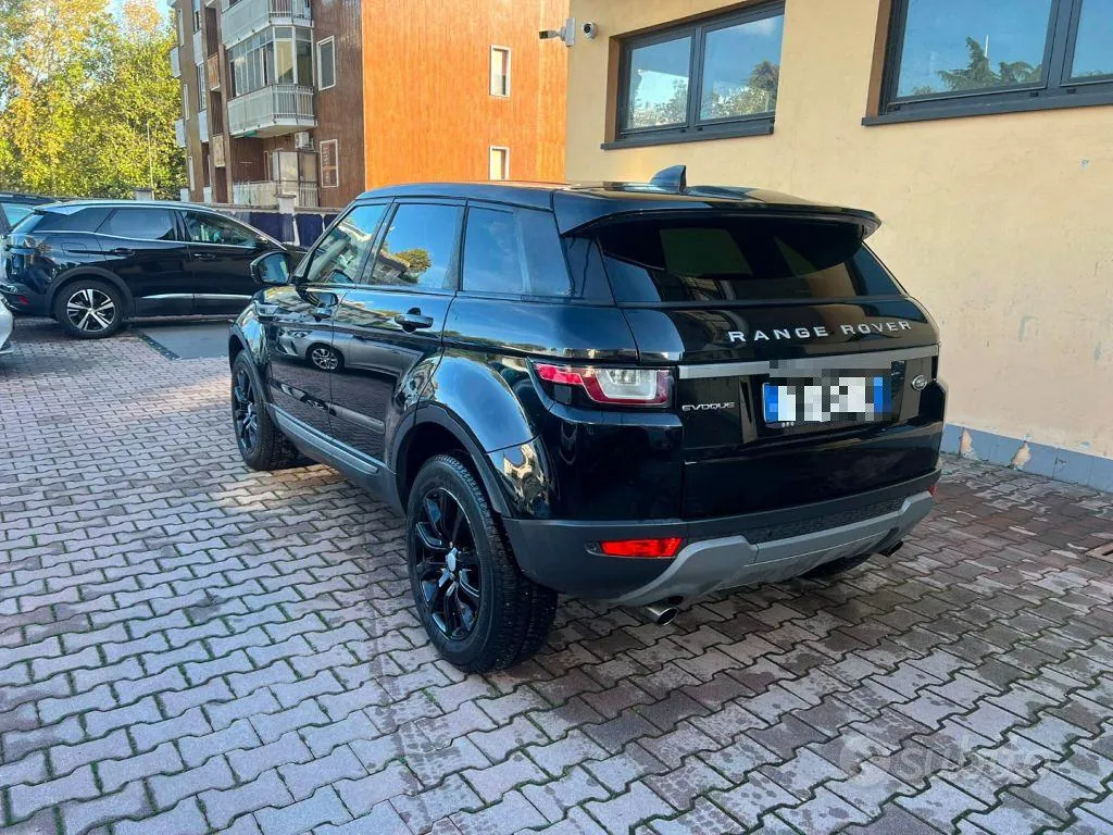 Land Rover Range Rover Evoque 2018 photo 4