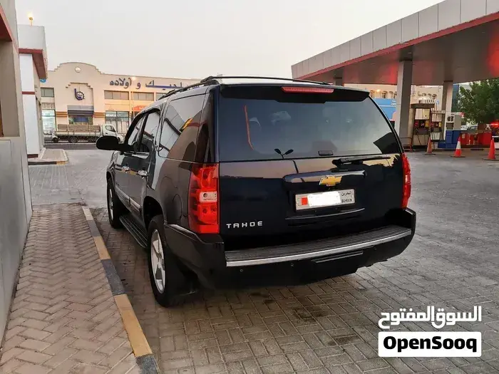 Chevrolet Tahoe 2009 photo 2