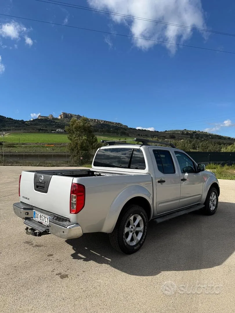Nissan Navara 2009 photo 4