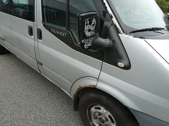 Ford Transit 350M Van 2010 photo 4