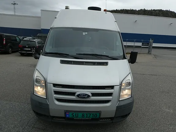 Ford Transit 350M Van 2010 photo 2