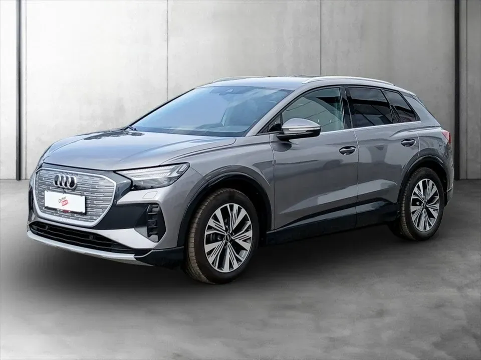 Audi Q4 2022 photo 2