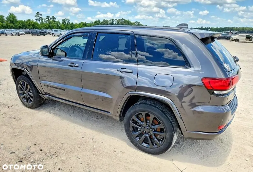 Jeep Grand Cherokee 2021 photo 2
