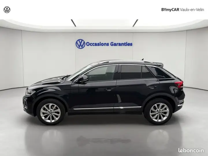 Volkswagen T-Roc 2023 photo 2