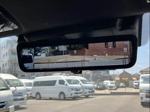 Toyota Hiace Gl 2026 photo 2