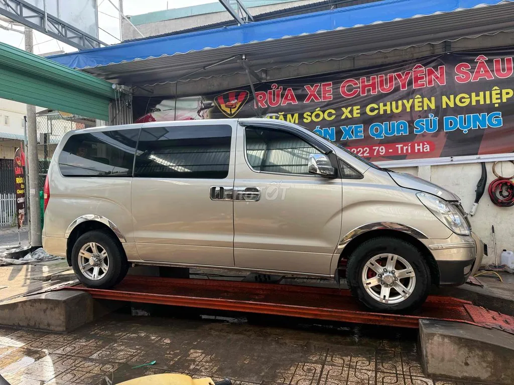 Hyundai Starex 2010 photo 4