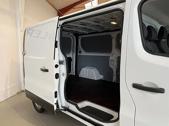 Renault Trafic 2021 photo 5