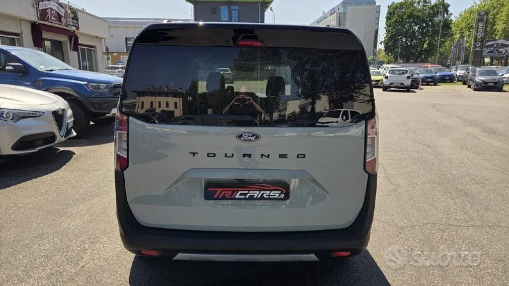 Ford Tourneo Courier 2024 photo 4