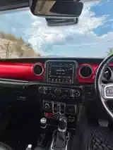 Jeep Wrangler 2021 photo 2