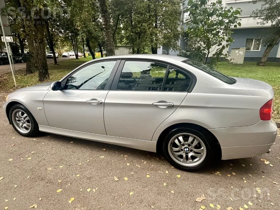 BMW 318 2007 photo 4