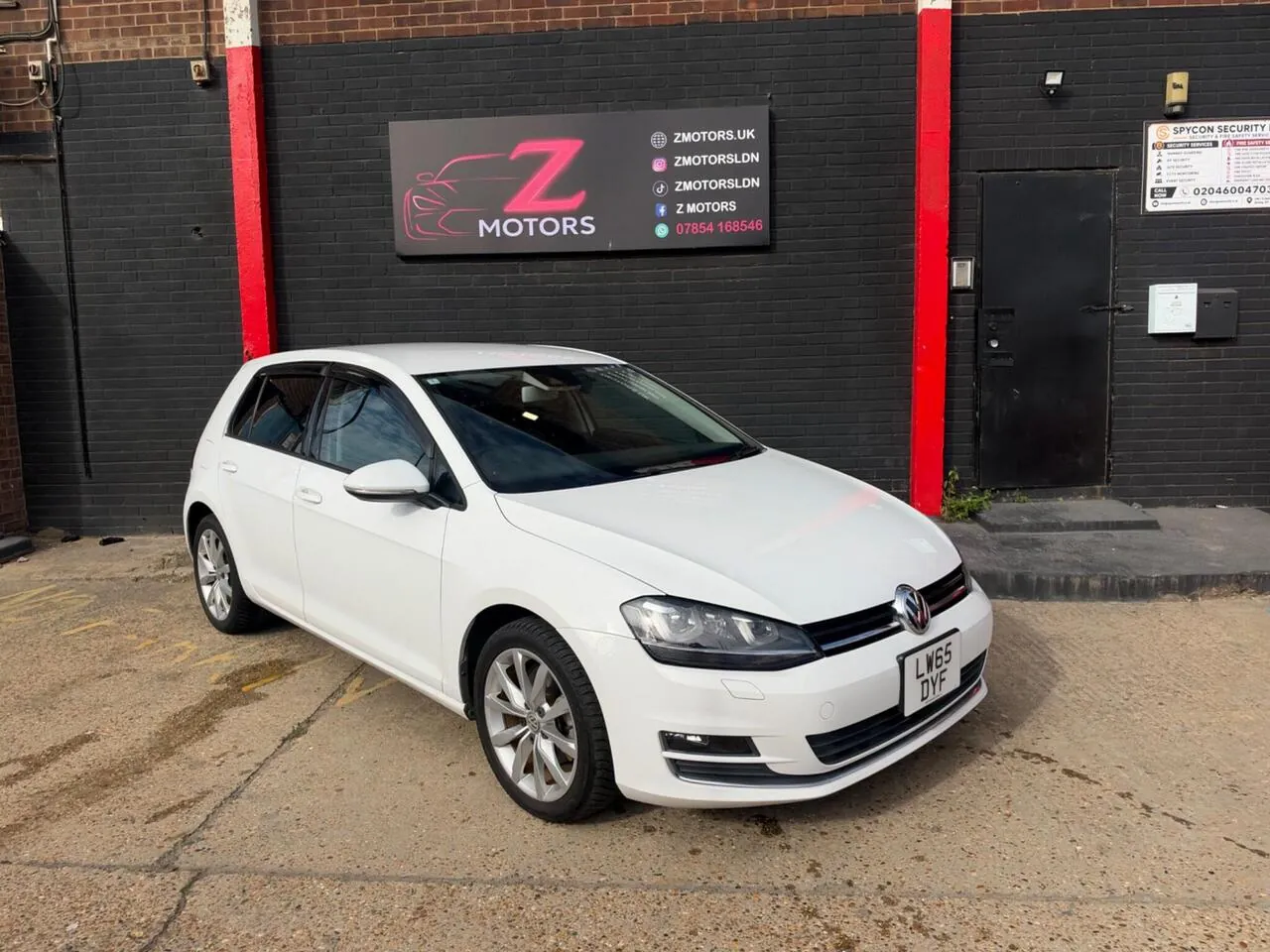 Volkswagen Golf
