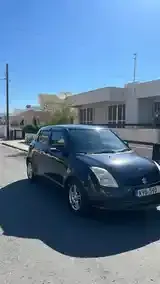 Suzuki Swift 2008 photo 4