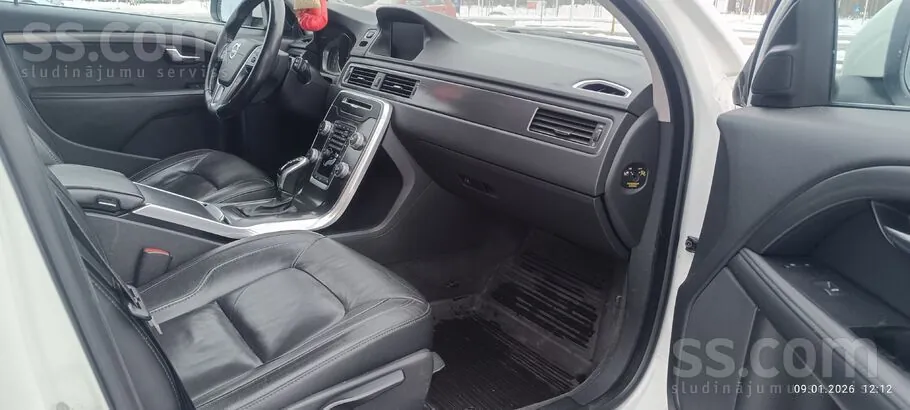 Volvo V70 2015 photo 2