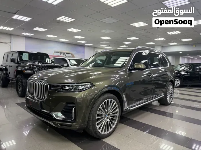 BMW X7 2022 photo 2