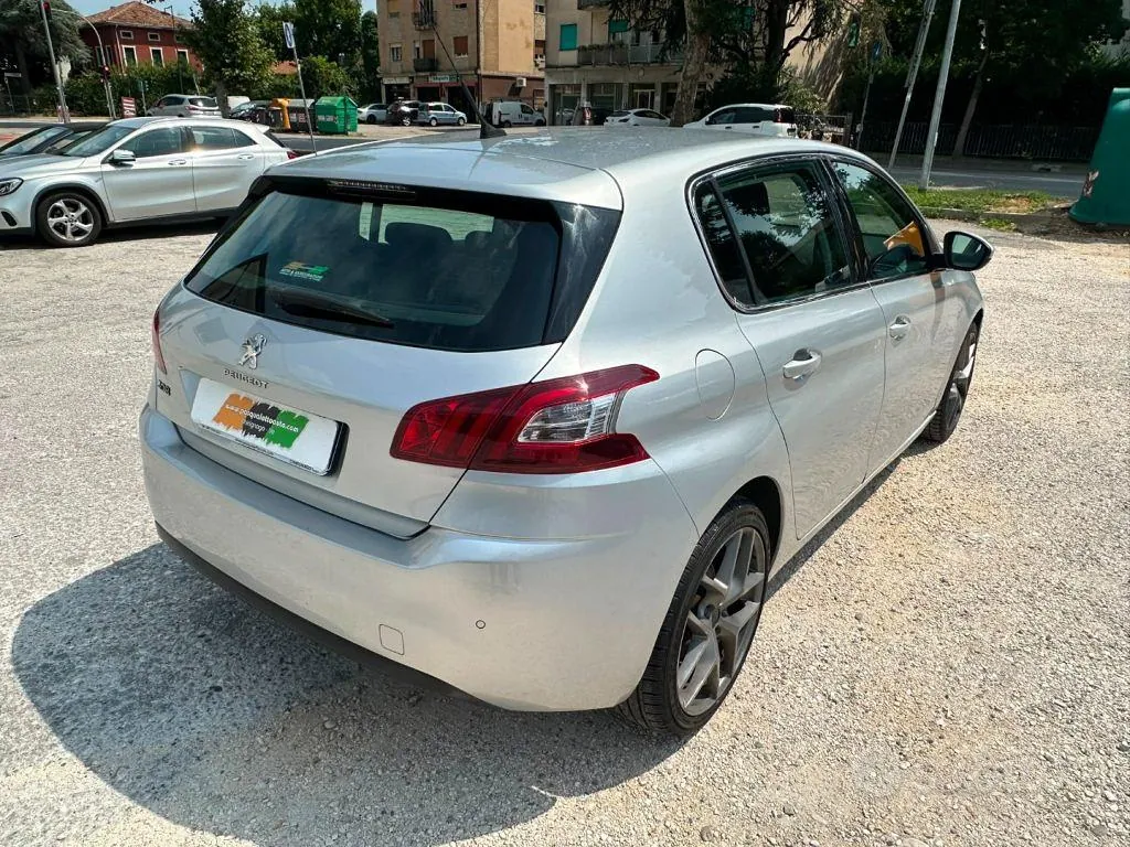 Peugeot 308 2015 photo 3